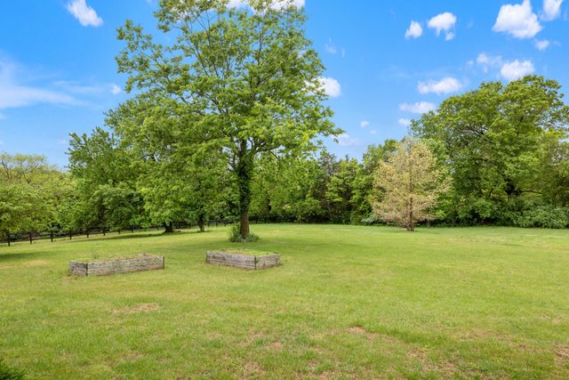 5108 Fords Mill Road, Versailles, KY 40383
