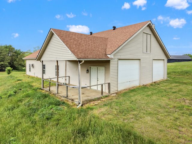 5108 Fords Mill Road, Versailles, KY 40383