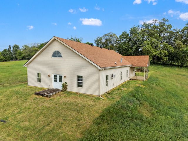 5108 Fords Mill Road, Versailles, KY 40383