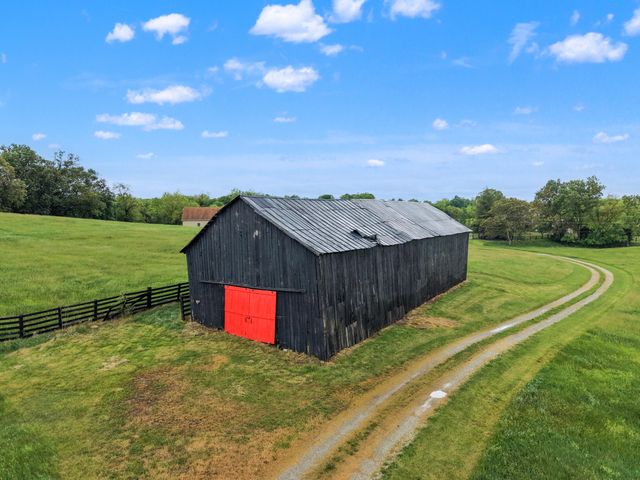5108 Fords Mill Road, Versailles, KY 40383