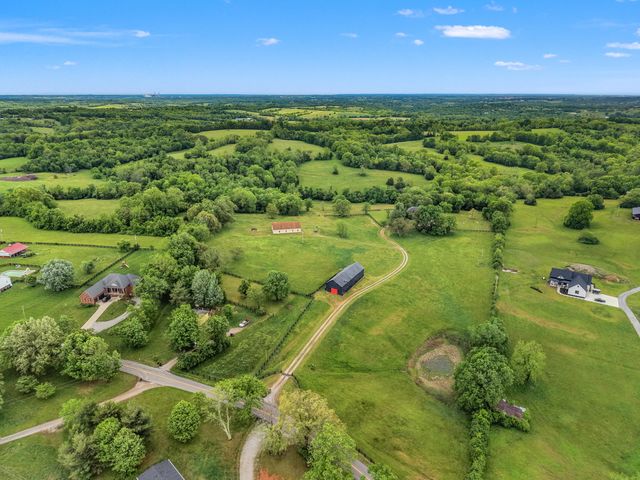 5108 Fords Mill Road, Versailles, KY 40383