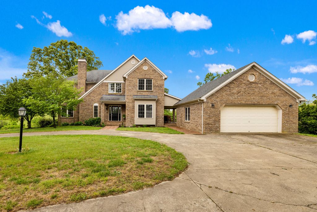 5108 Fords Mill Road, Versailles, KY 40383