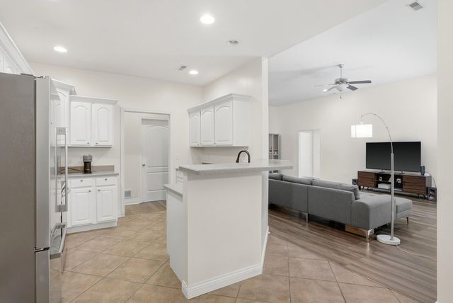 5000 WHITEFISH CT, Columbia, MO 65203