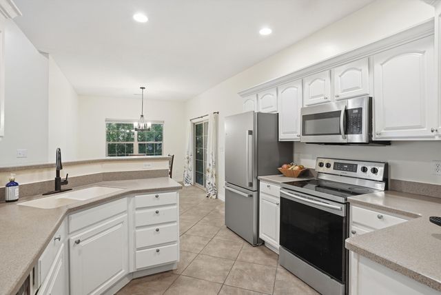 5000 WHITEFISH CT, Columbia, MO 65203