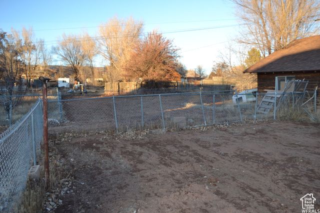 245 E 300 N, Richfield, UT 84701