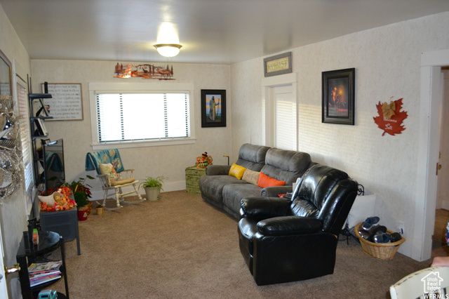 245 E 300 N, Richfield, UT 84701