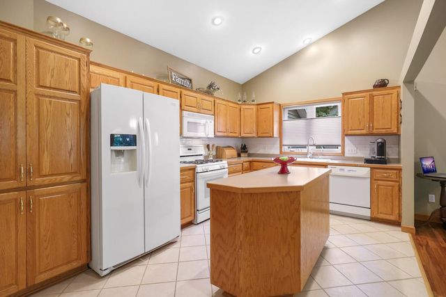 18949 Embry Avenue, Farmington, MN 55024