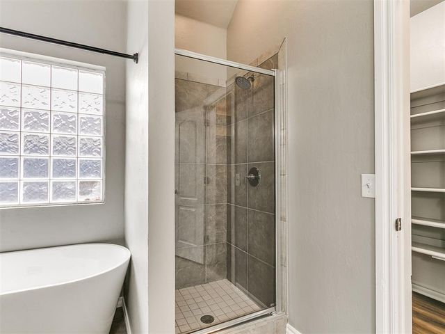 1005 NE 32nd Street, Moore, OK 73160