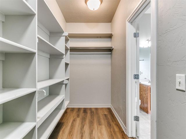 1005 NE 32nd Street, Moore, OK 73160