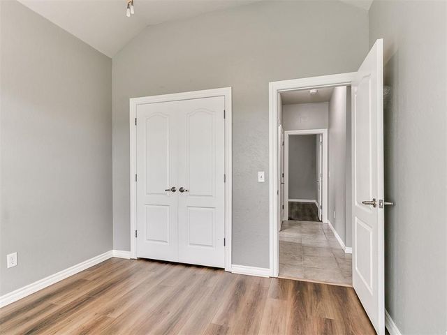 1005 NE 32nd Street, Moore, OK 73160