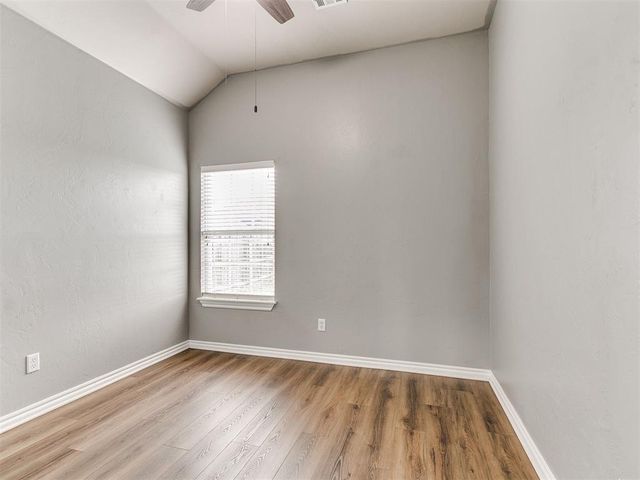 1005 NE 32nd Street, Moore, OK 73160