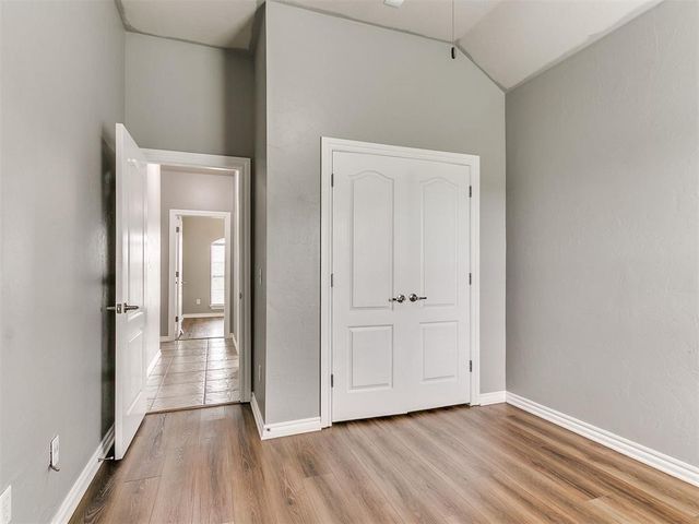 1005 NE 32nd Street, Moore, OK 73160