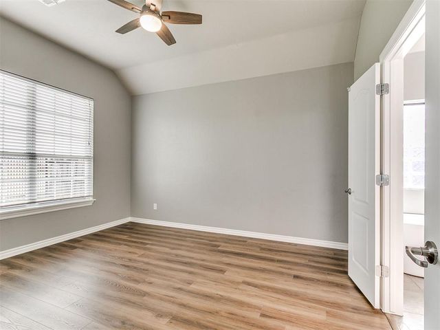 1005 NE 32nd Street, Moore, OK 73160