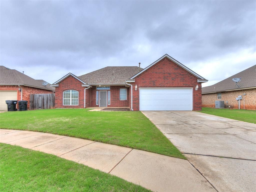 1005 NE 32nd Street, Moore, OK 73160