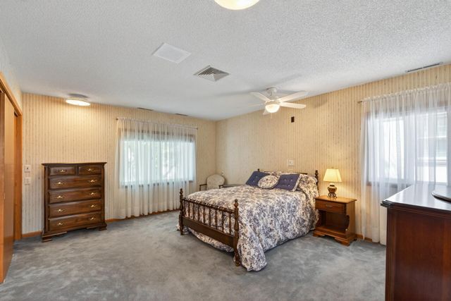 2307 Mckinley Street NE, Minneapolis, MN 55418