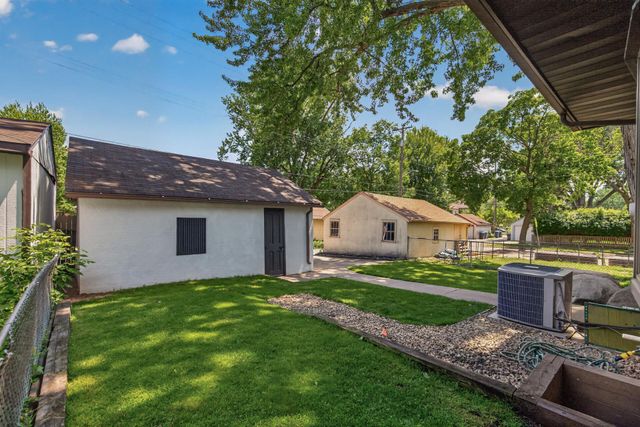 2307 Mckinley Street NE, Minneapolis, MN 55418