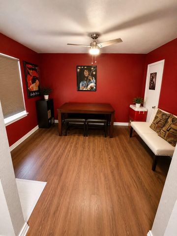 502 N Circle Drive, Baytown, TX 77520