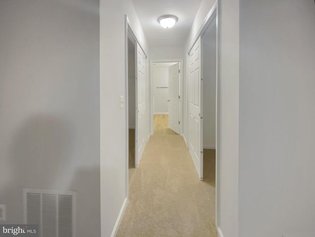 1020 BAKERSFIELD LN, Fredericksburg, VA 22401