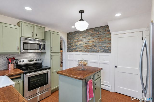 9 Birch Road, New Milford, CT 06776