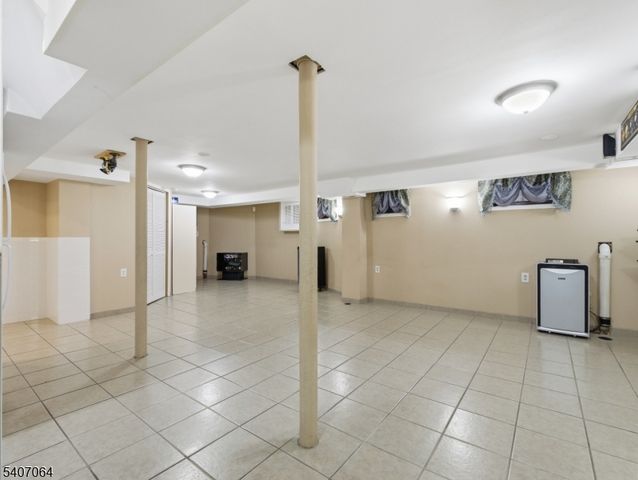 768 E 25Th St, Paterson City, NJ 07504