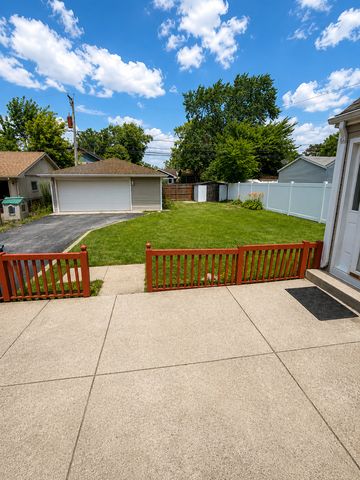 7304 W 113th Place, Worth, IL 60482
