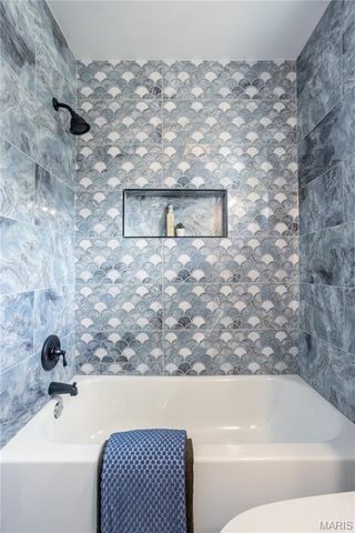 7525 Dajoby Lane, St Louis, MO 63130