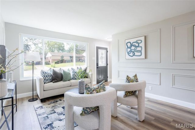 7525 Dajoby Lane, St Louis, MO 63130