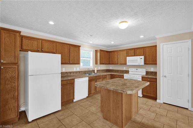 2533 Croatan Trail, Pleasant Garden, NC 27313