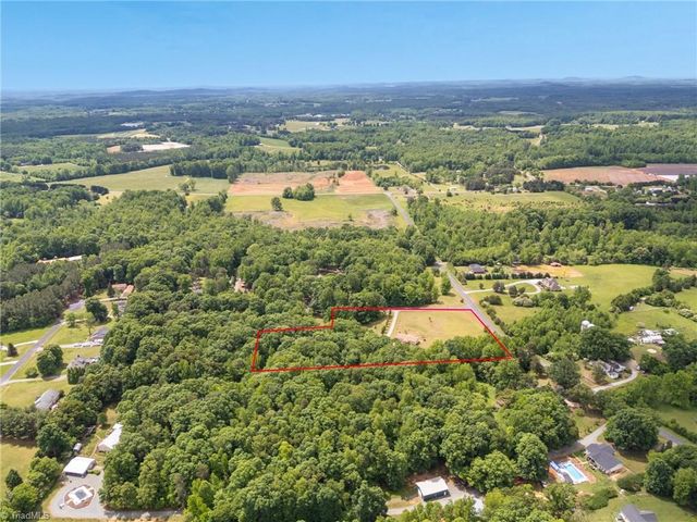2533 Croatan Trail, Pleasant Garden, NC 27313