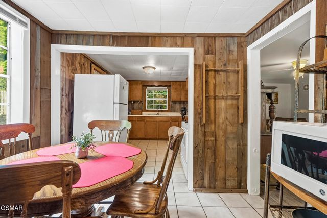 250 Cartertown Road, Gatlinburg, TN 37738