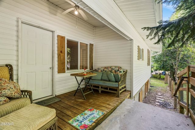 250 Cartertown Road, Gatlinburg, TN 37738
