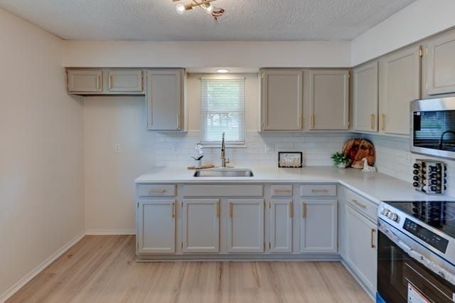 3135 S 55th Street, Kansas City, KS 66106