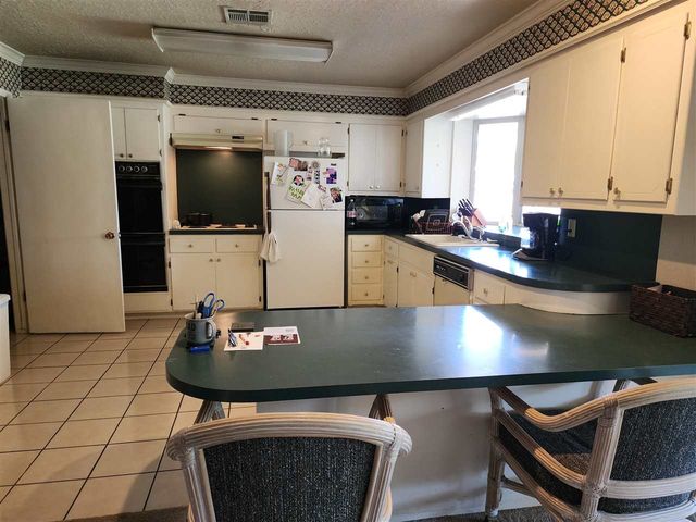 803 NW 48th St, Lawton, OK 73505