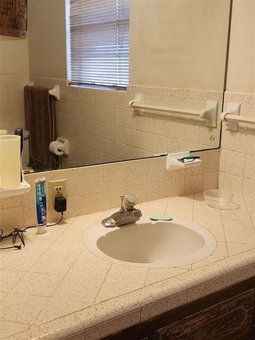 803 NW 48th St, Lawton, OK 73505