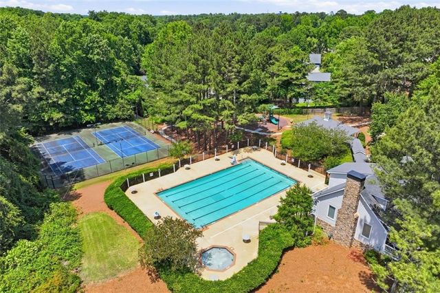 909 Shadow Ridge Circle, Stockbridge, GA 30281