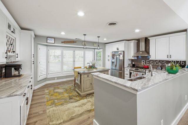 4 Wood Eden Ln, Bluffton, SC 29910