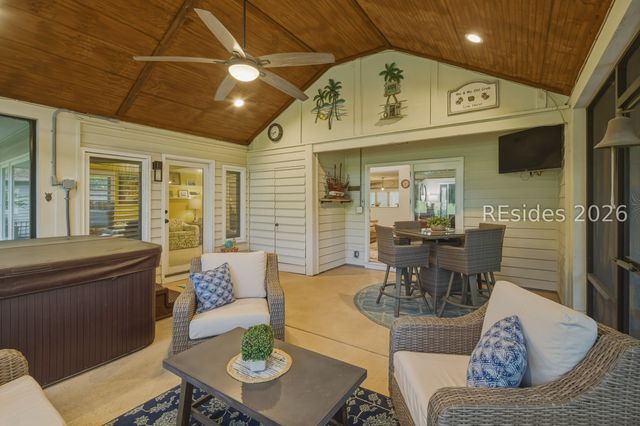 4 Wood Eden Ln, Bluffton, SC 29910