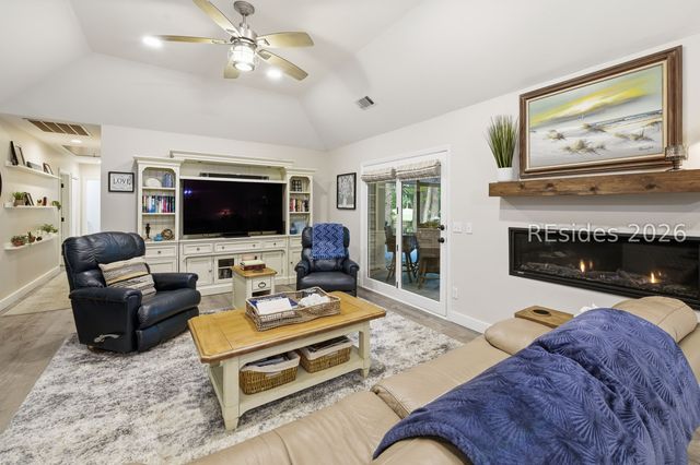 4 Wood Eden Ln, Bluffton, SC 29910