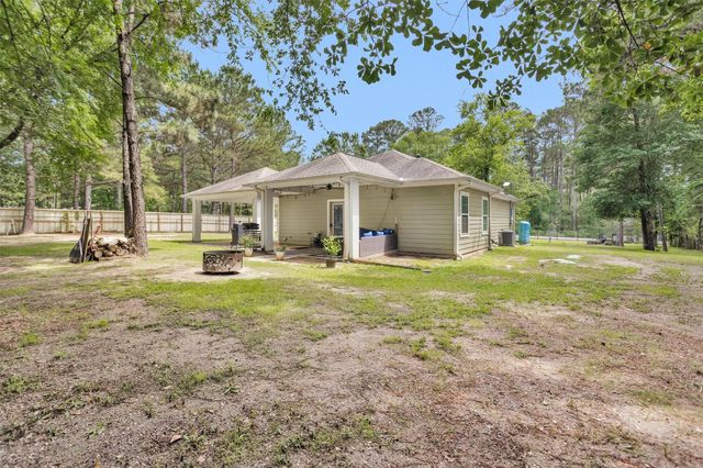 30806 Mellman Road, Hempstead, TX 77445