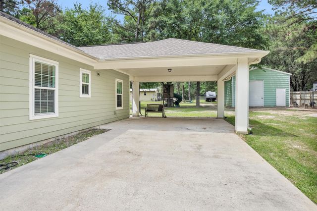 30806 Mellman Road, Hempstead, TX 77445