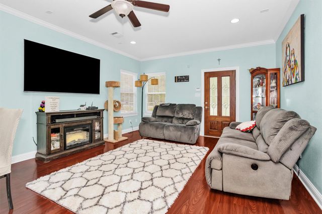30806 Mellman Road, Hempstead, TX 77445