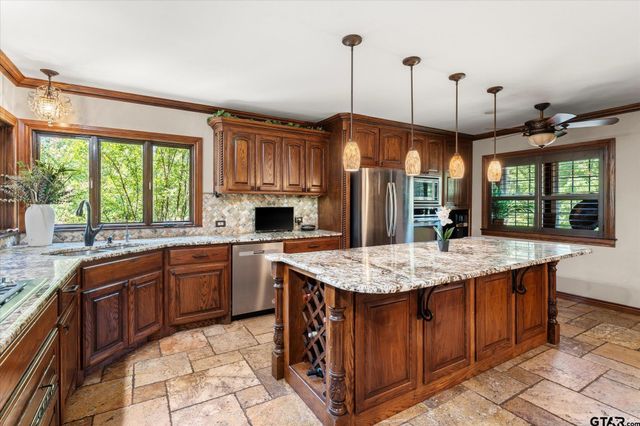 508 AZALEA, Mt Pleasant, TX 75455