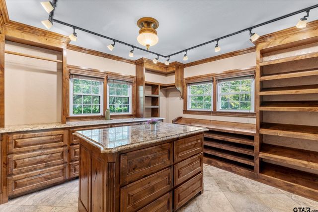 508 AZALEA, Mt Pleasant, TX 75455