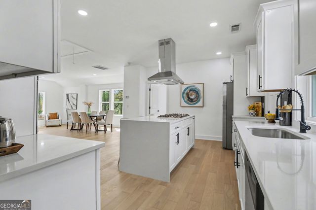 208 Watson Circle SE, Atlanta, GA 30317