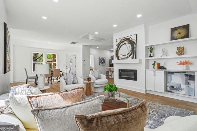 208 Watson Circle SE, Atlanta, GA 30317