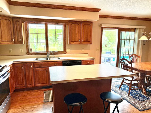 5226 WOODBRIDGE Court, Erie, PA 16509