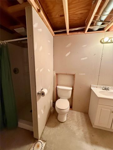 5226 WOODBRIDGE Court, Erie, PA 16509