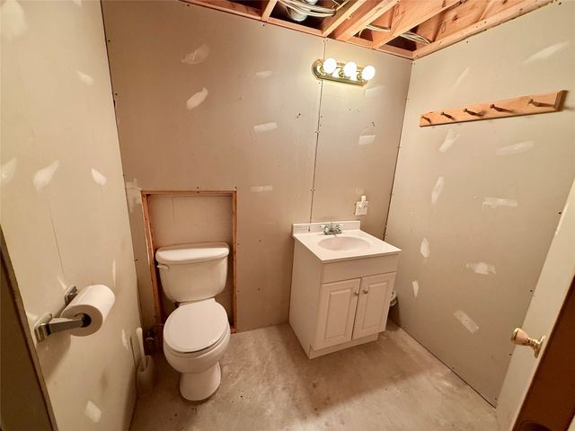 5226 WOODBRIDGE Court, Erie, PA 16509