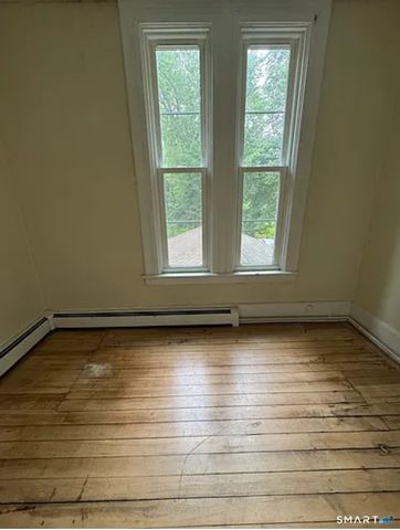 227 Broadway, Norwich, CT 06360