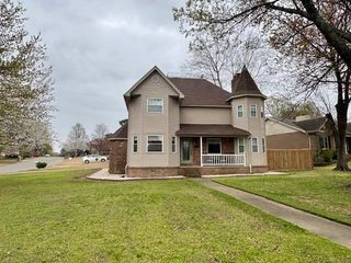 2200 Rains Street, Jonesboro, AR 72401